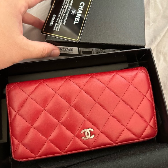 Authentic chanel wallet - Picture 4 of 7